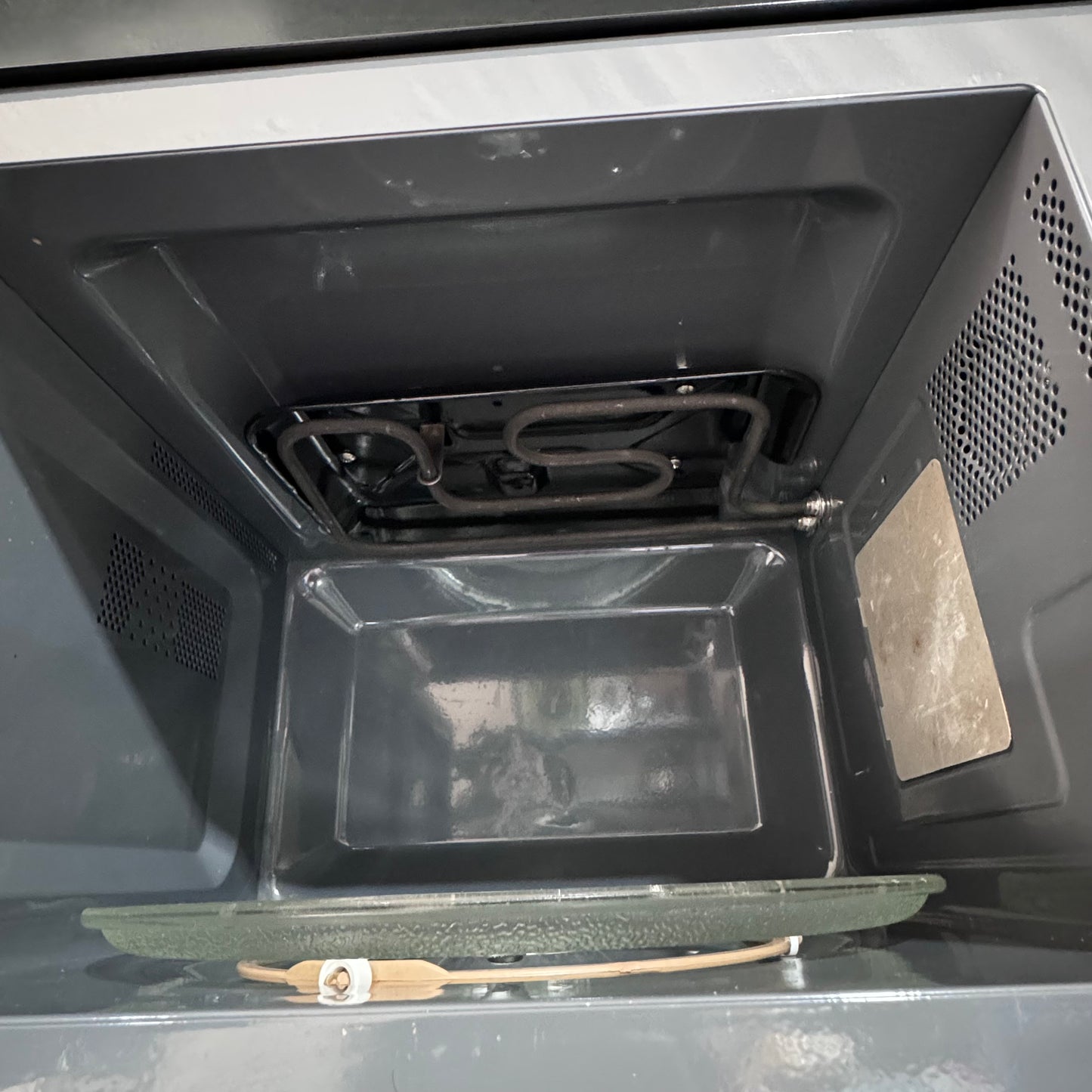 Horno-microondas de convección 32L